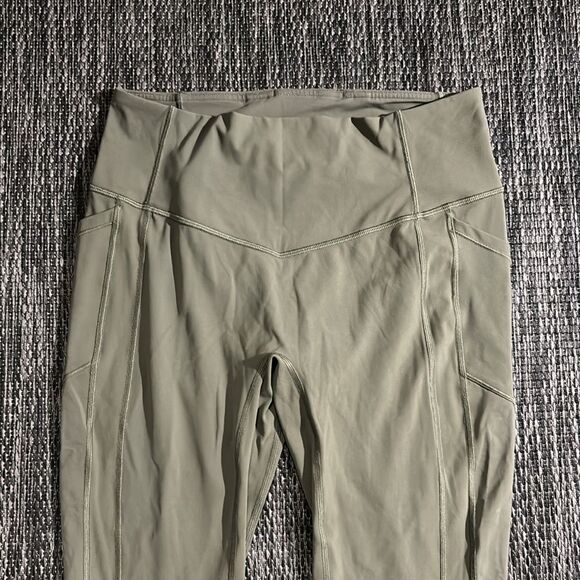 Lululemon All The Right Places Crop legging II *23" - Picture 2 of 7